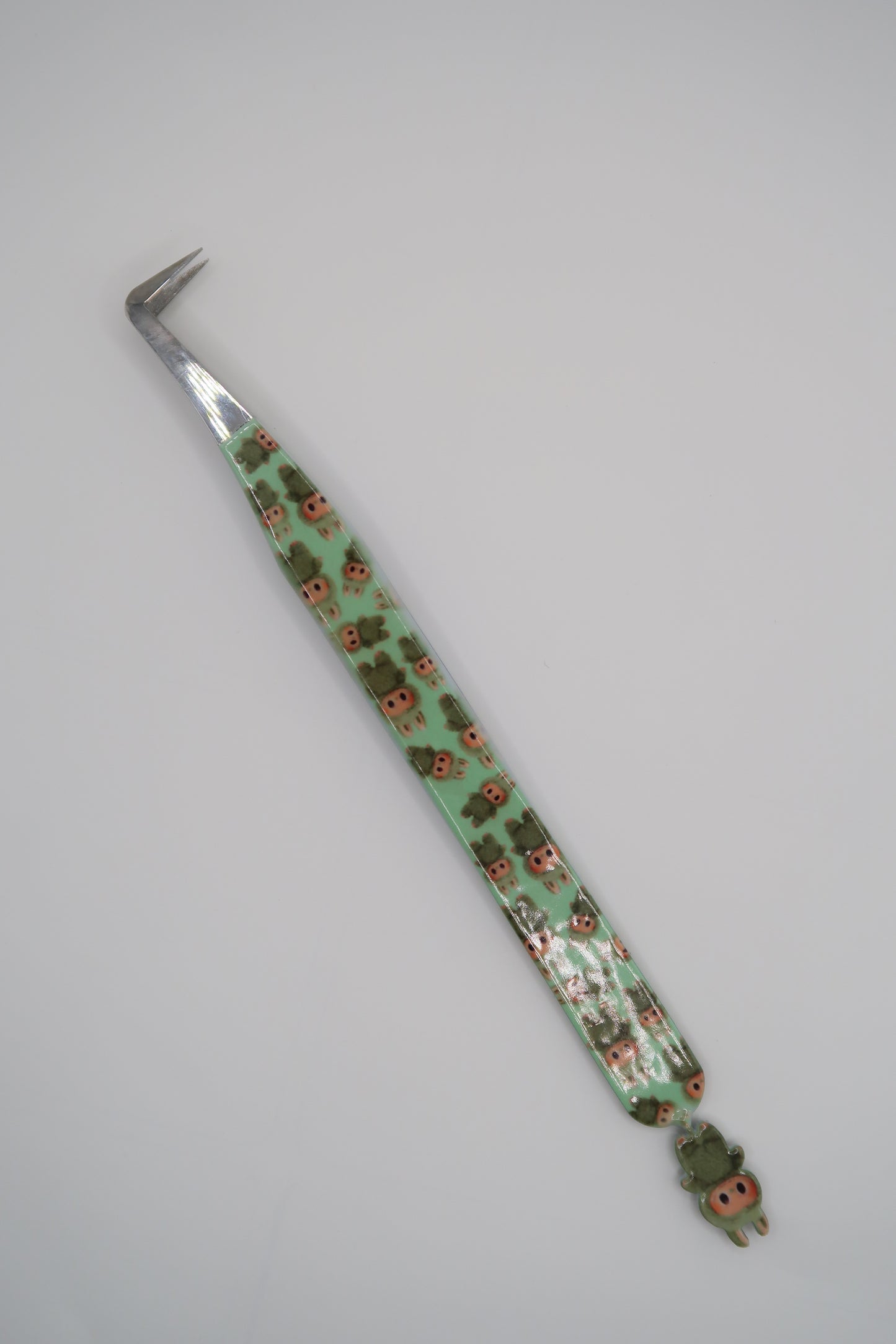 NEW * limited tweezers